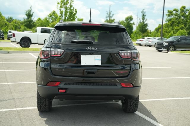 New 2026 Jeep Compass Trailhawk w/ Sun, Sound & Navigation Group AWD/4WD image 6