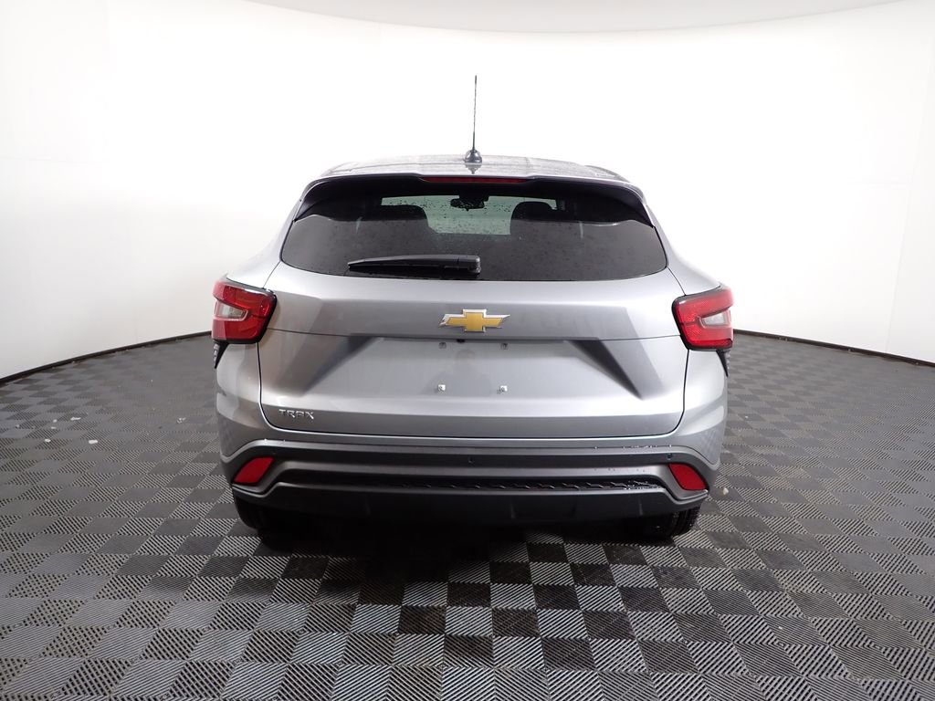 New 2026 Chevrolet Trax LS image 10