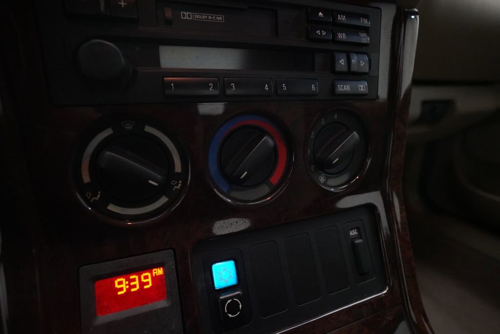 Used 1997 BMW Z3 2.8 RWD image 17