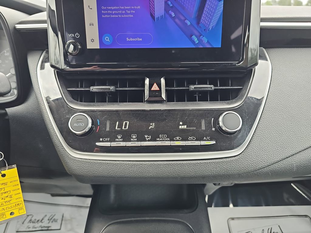 Used 2024 Toyota Corolla LE FWD image 29