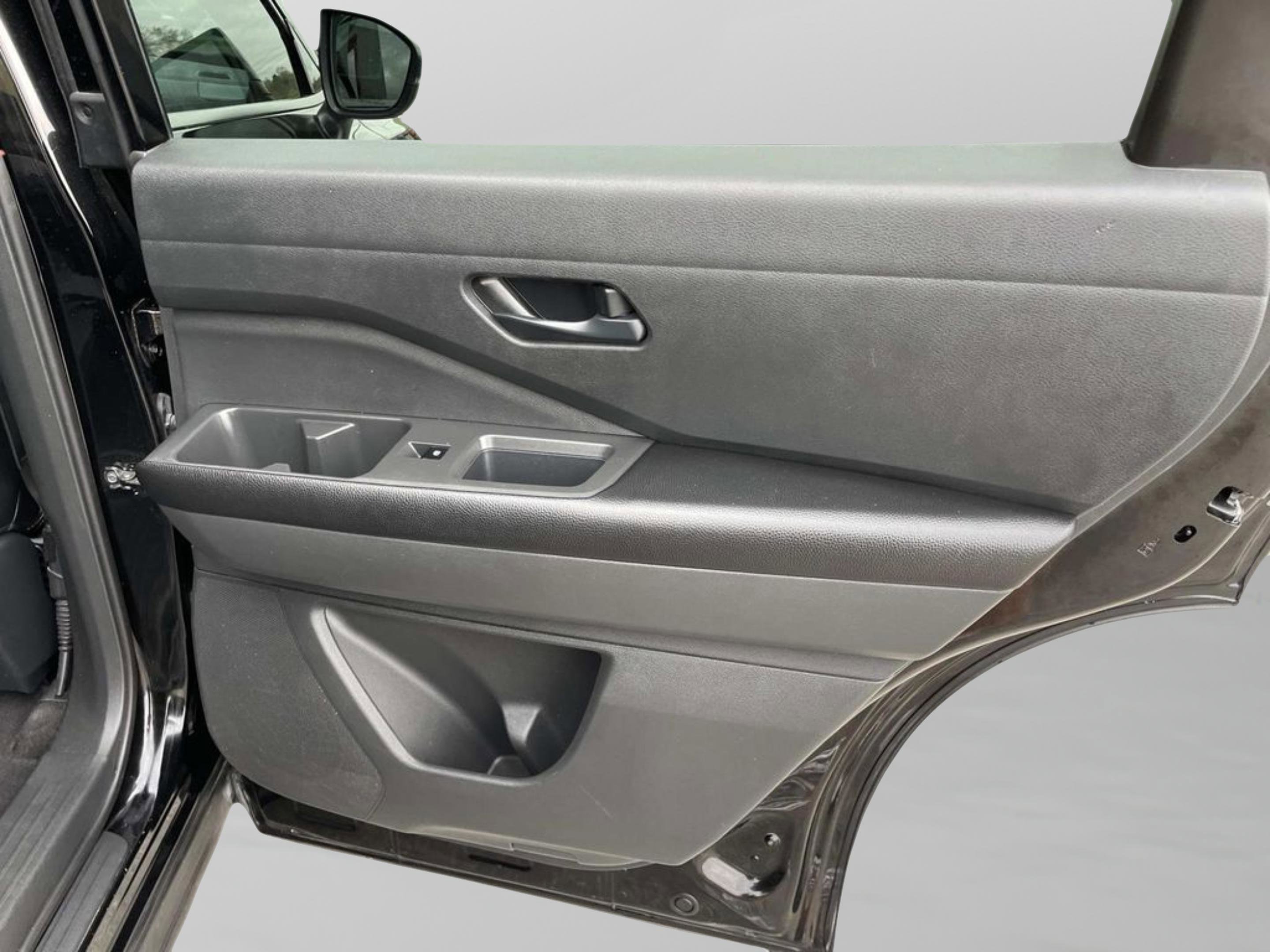 Used 2023 Nissan Pathfinder Rock Creek image 14