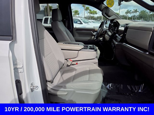 Used 2025 Chevrolet Silverado 1500 LT AWD/4WD image 17