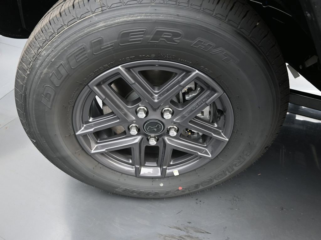 New 2025 Jeep Gladiator Sport image 18