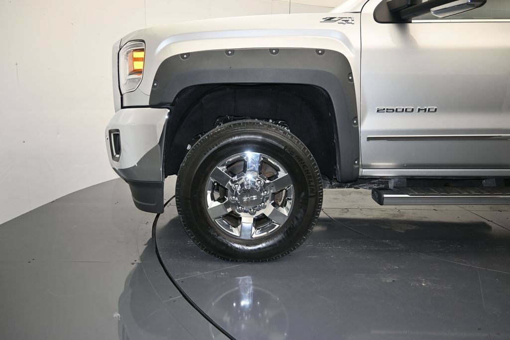 Used 2017 GMC Sierra 2500 SLT w/ Driver Alert Package AWD/4WD image 14
