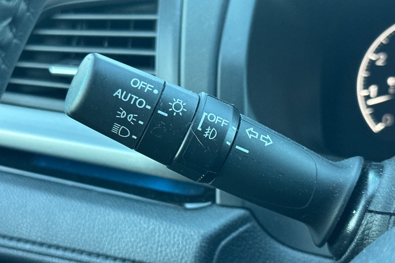Used 2026 Honda Odyssey Touring image 36