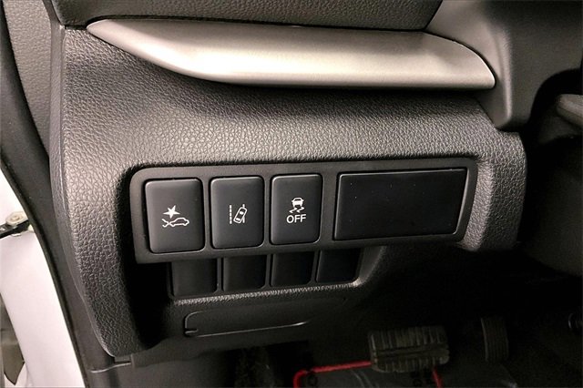 Used 2023 Mitsubishi Eclipse Cross SE image 33