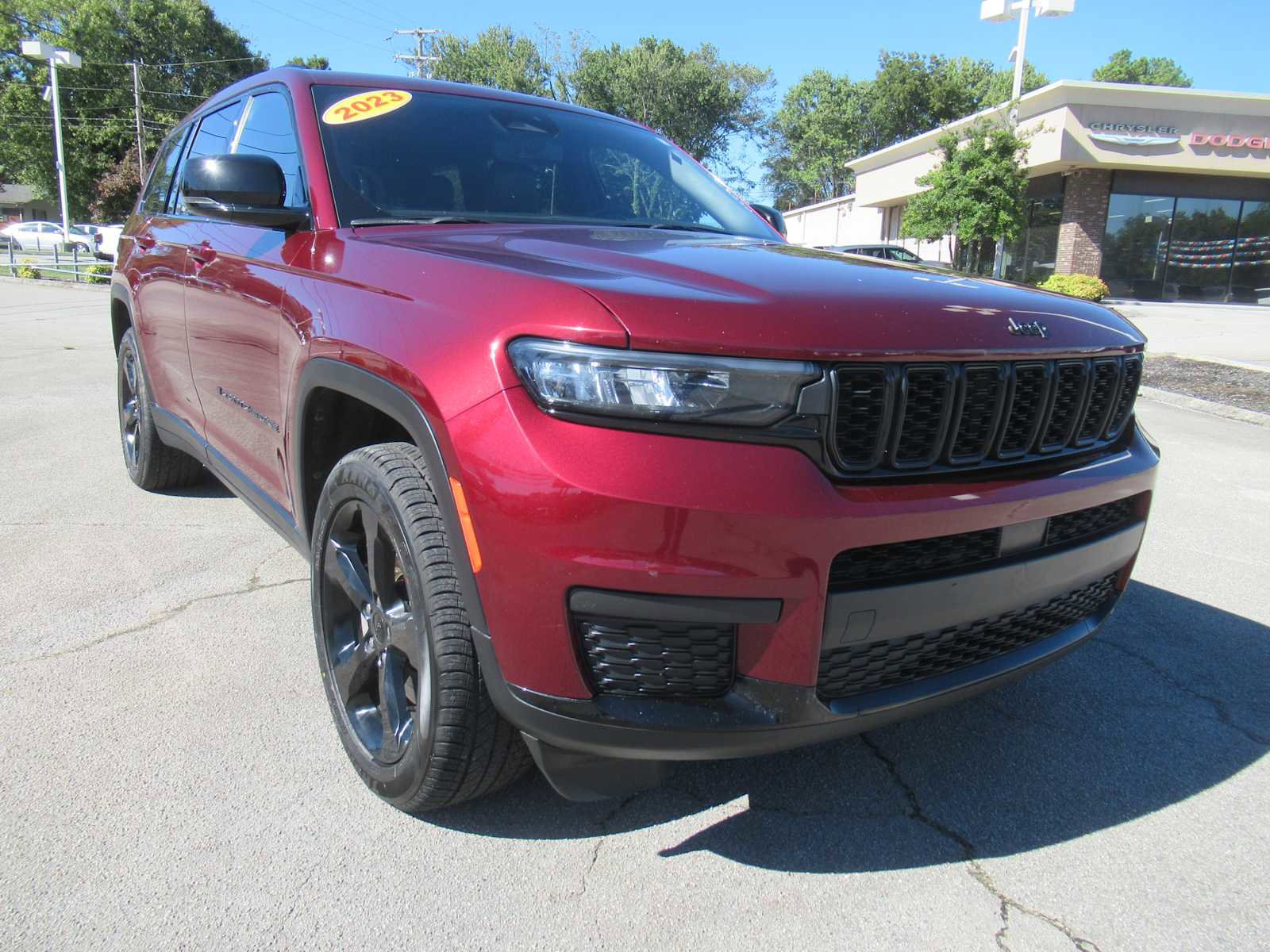 Used 2023 Jeep Grand Cherokee L Laredo image 10