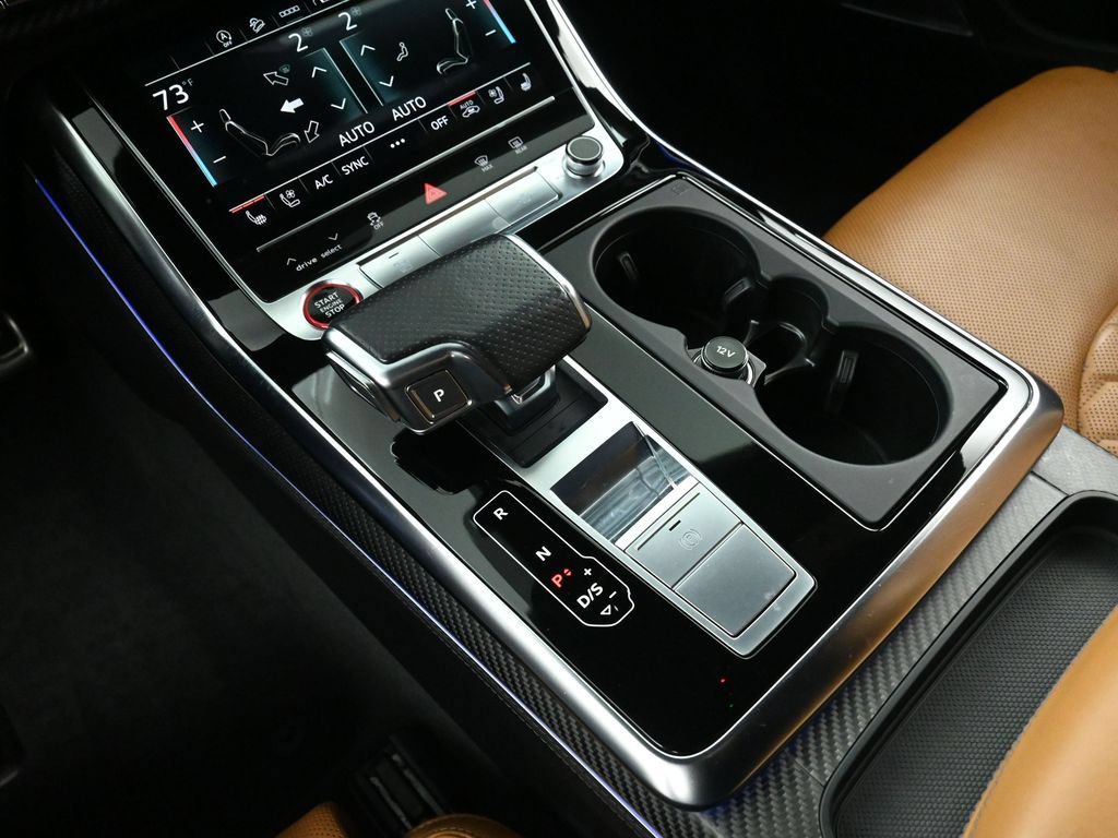 Used 2022 Audi RS Q8 w/ Luxury Package AWD/4WD image 35