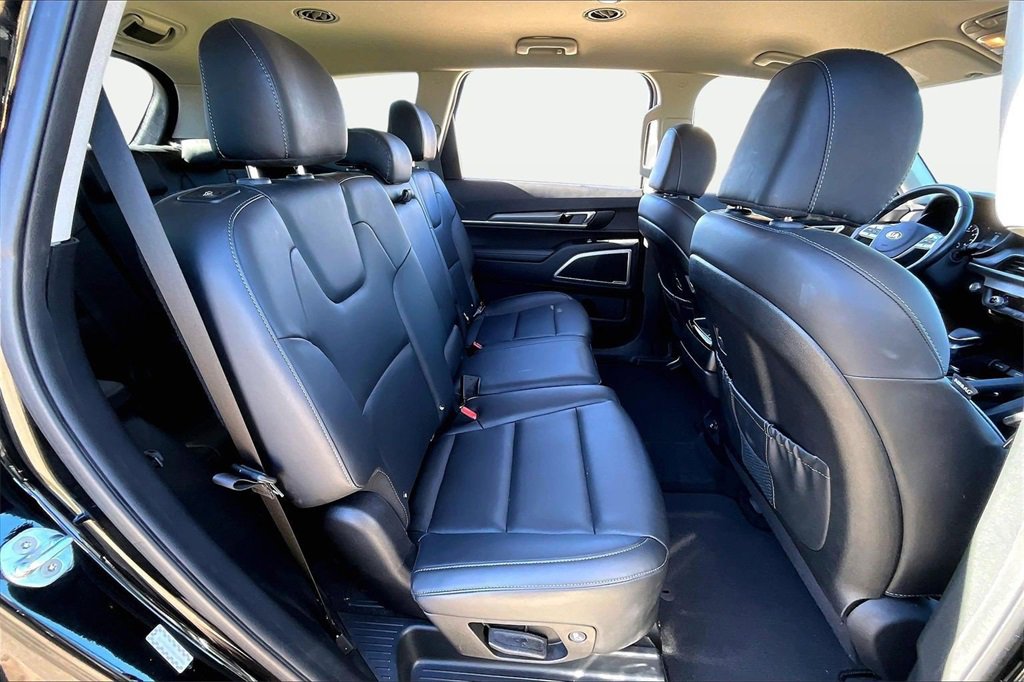 Certified 2021 Kia Telluride LX image 28