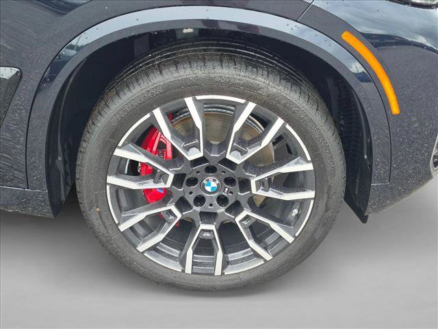 New 2026 BMW X5 xDrive40i w/ M Sport Package AWD/4WD image 9
