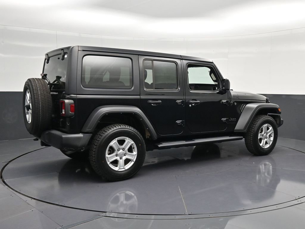 Used 2022 Jeep Wrangler Unlimited Sport AWD/4WD image 3