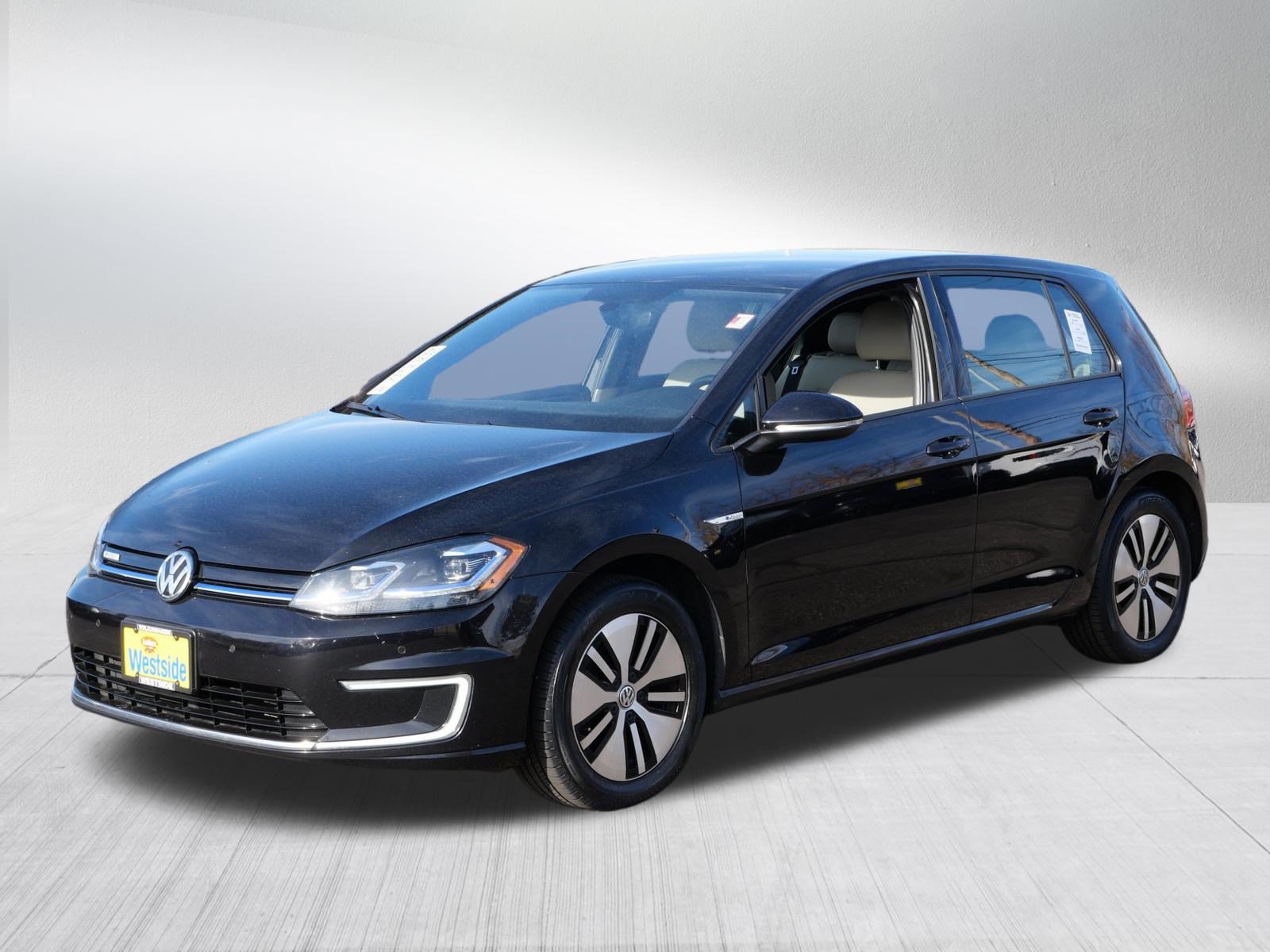 Used 2017 Volkswagen e-Golf SEL Premium FWD image 3
