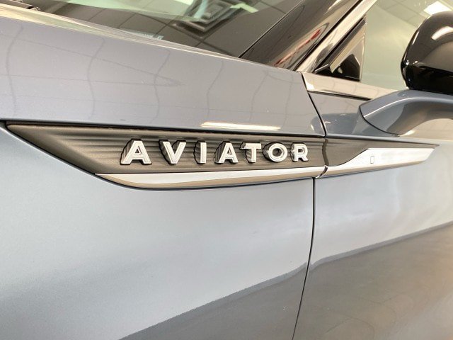 New 2026 Lincoln Aviator AWD image 14