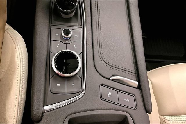 Used 2024 Cadillac XT6 Sport w/ Technology Package AWD/4WD image 38