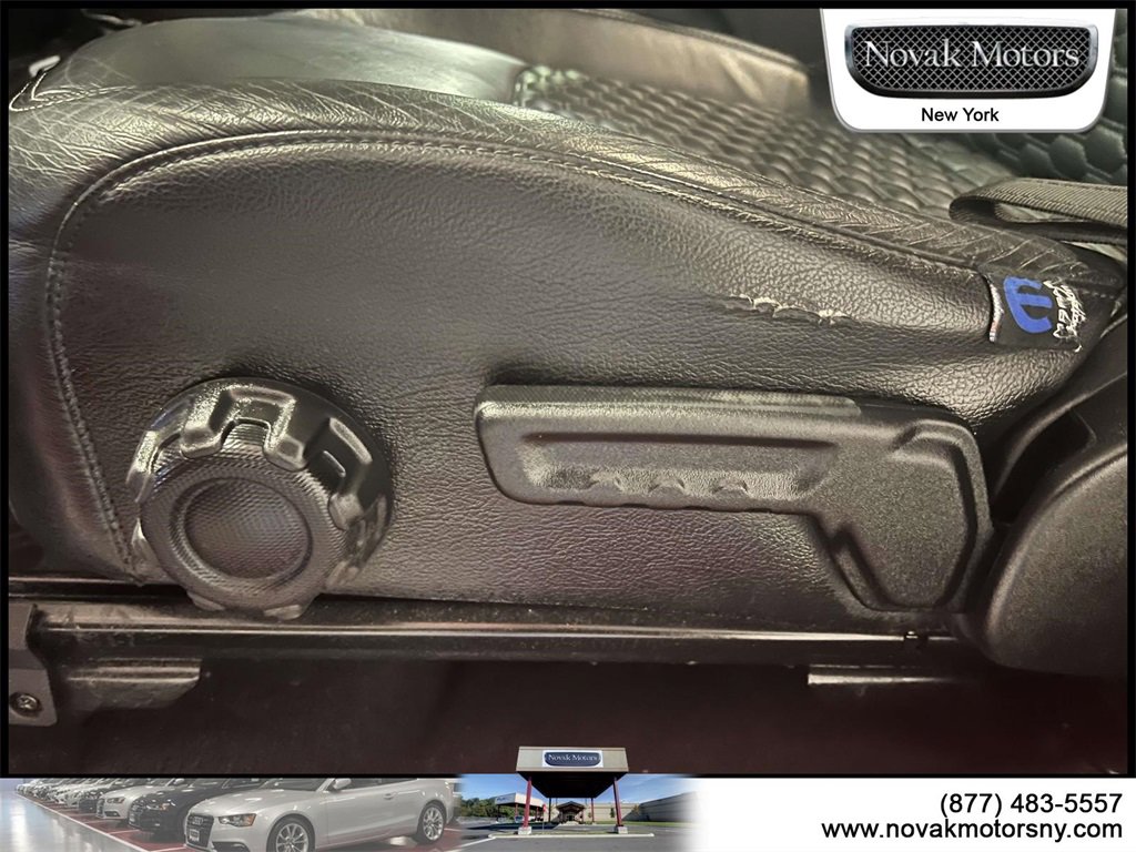 Used 2022 Jeep Wrangler Sport S image 17