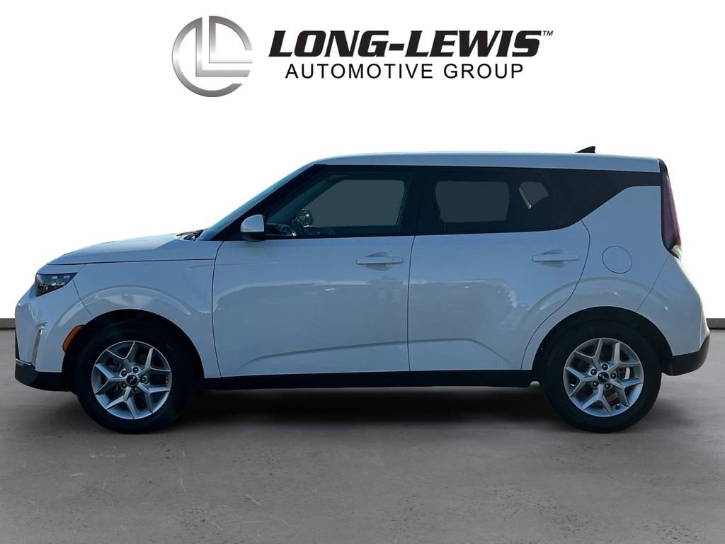Used 2024 Kia Soul LX w/ Option Group 015 image 2