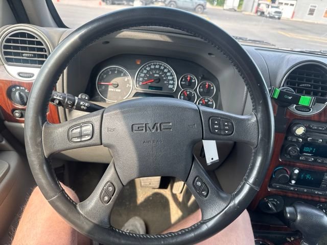 Used 2004 GMC Envoy XL SLT AWD/4WD image 18