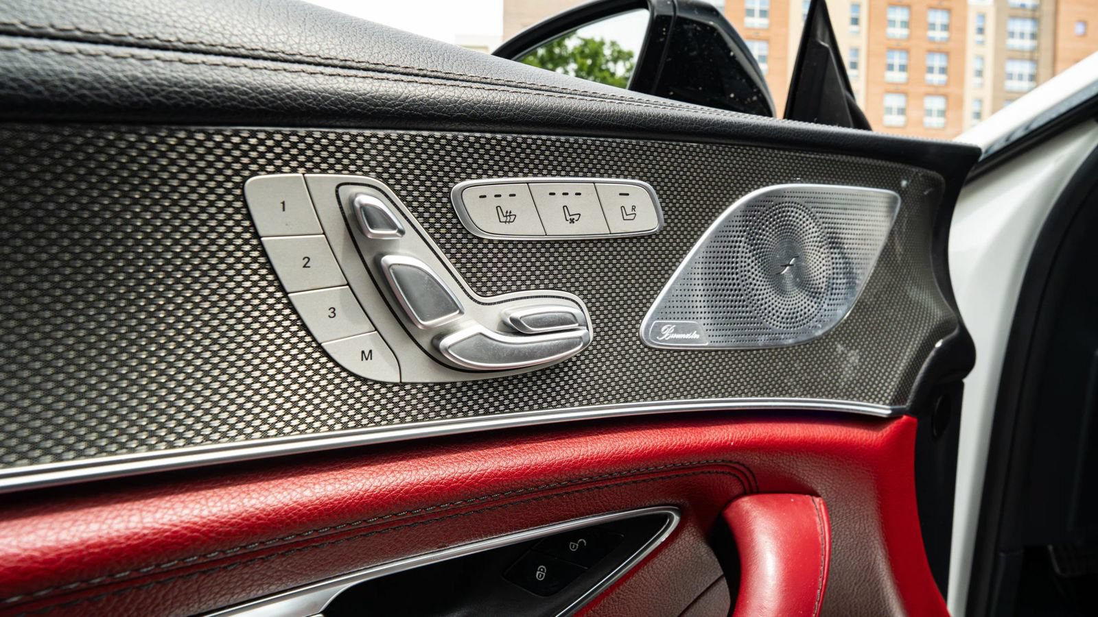 Used 2019 Mercedes-Benz CLS 53 AMG 4MATIC w/ Driver Assistance Package image 39
