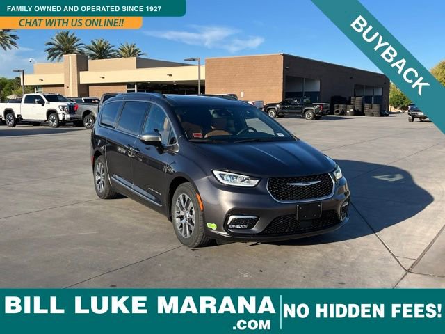Used 2023 Chrysler Pacifica Pinnacle image 1