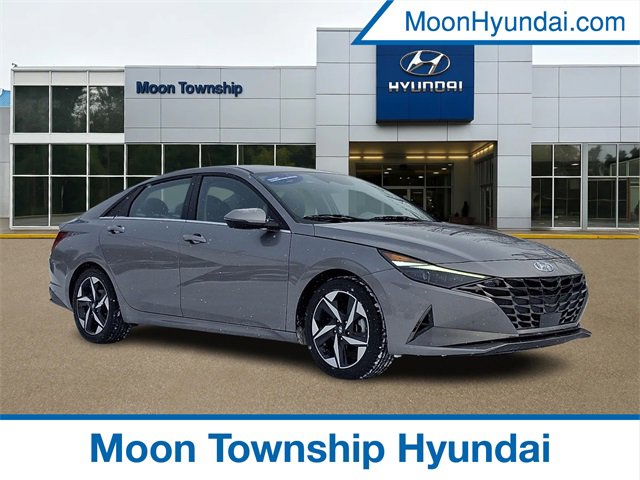 Certified 2023 Hyundai Elantra Limited w/ Preferred Accessory Package image 1