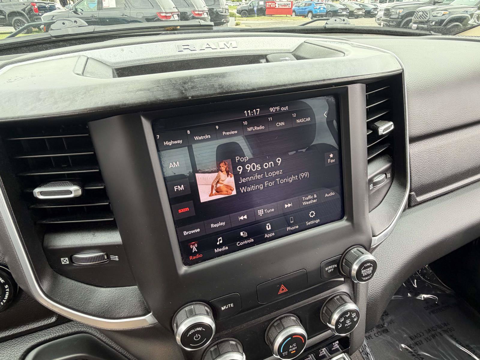 Used 2019 RAM 1500 Big Horn AWD/4WD image 10