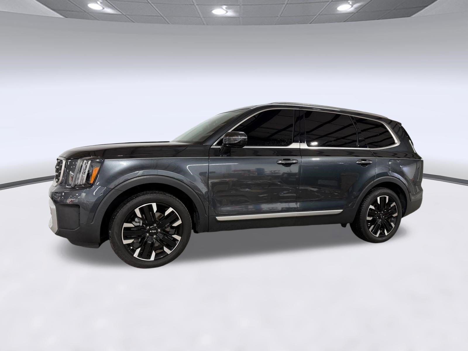 Used 2024 Kia Telluride SX w/ Towing Package FWD image 34