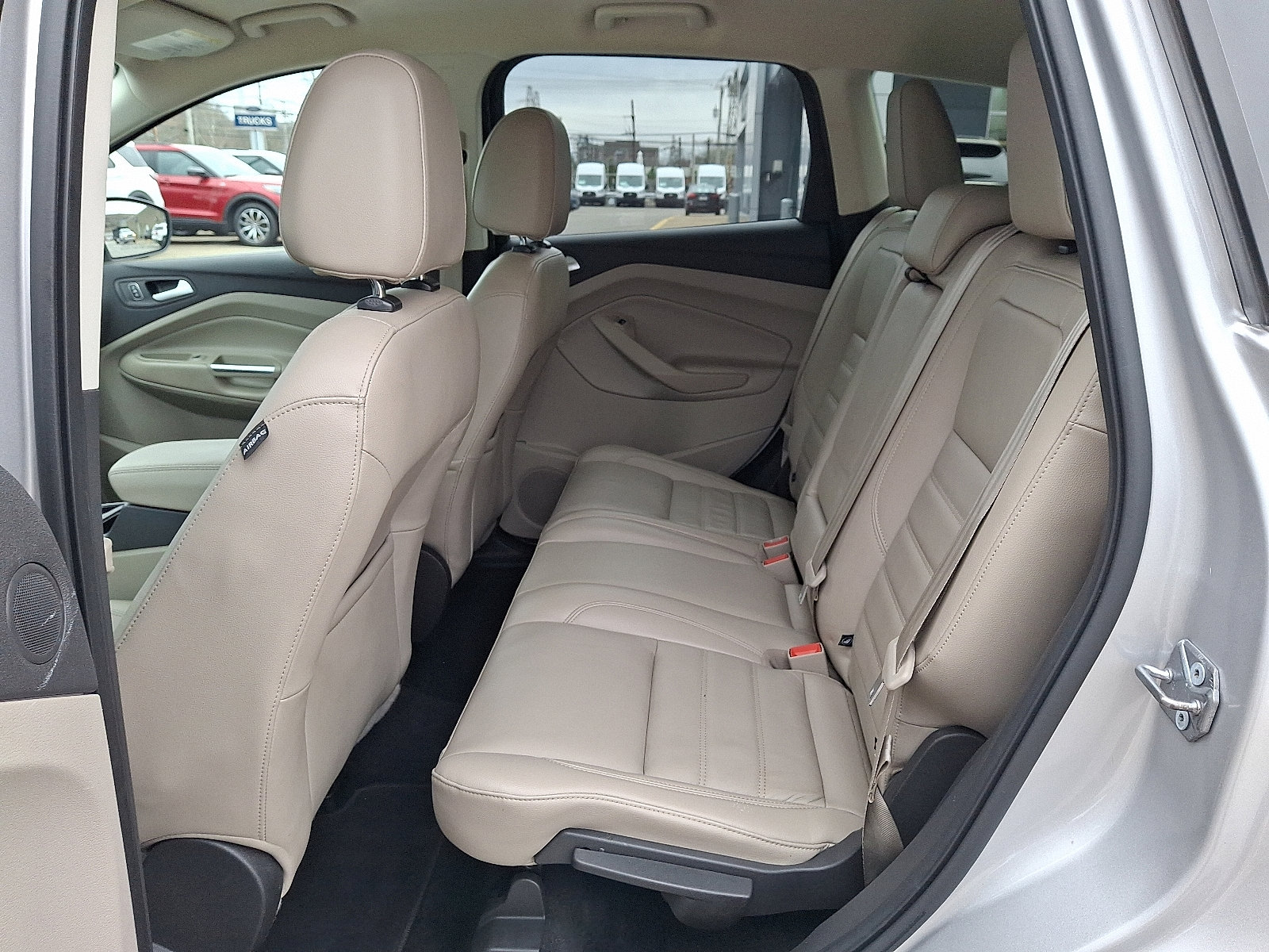 Used 2017 Ford Escape Titanium image 10