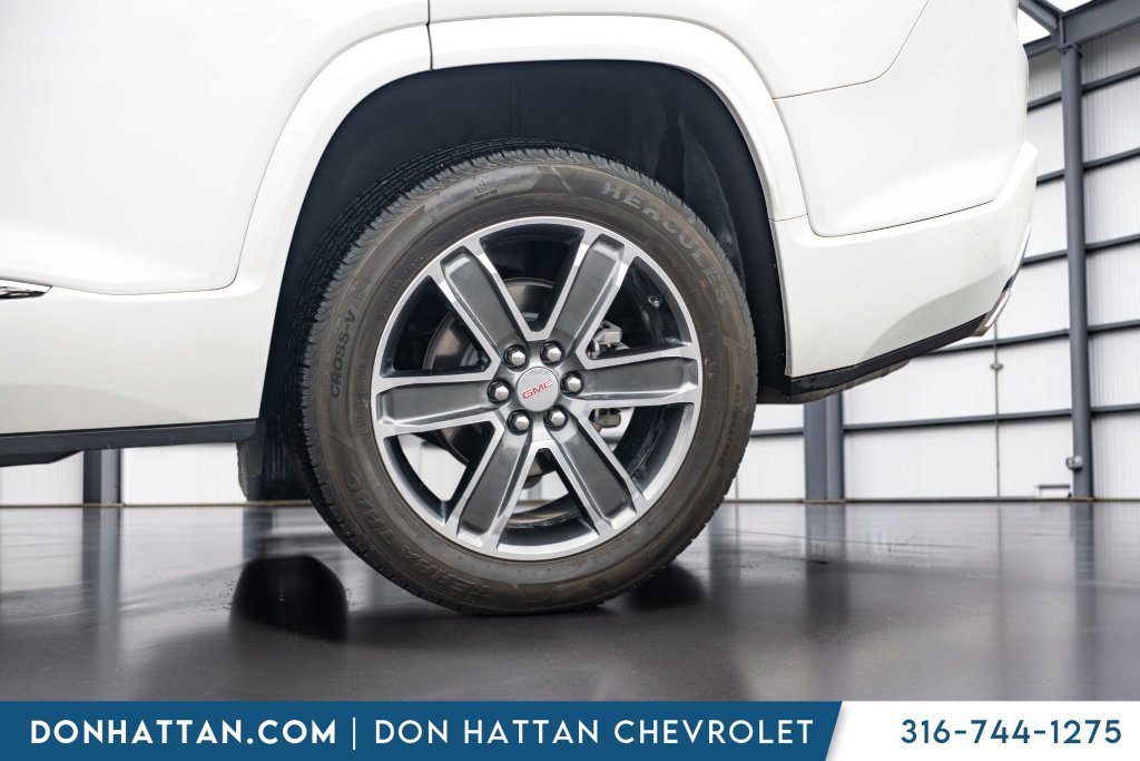 Used 2018 GMC Acadia Denali w/ Technology Package AWD/4WD image 44