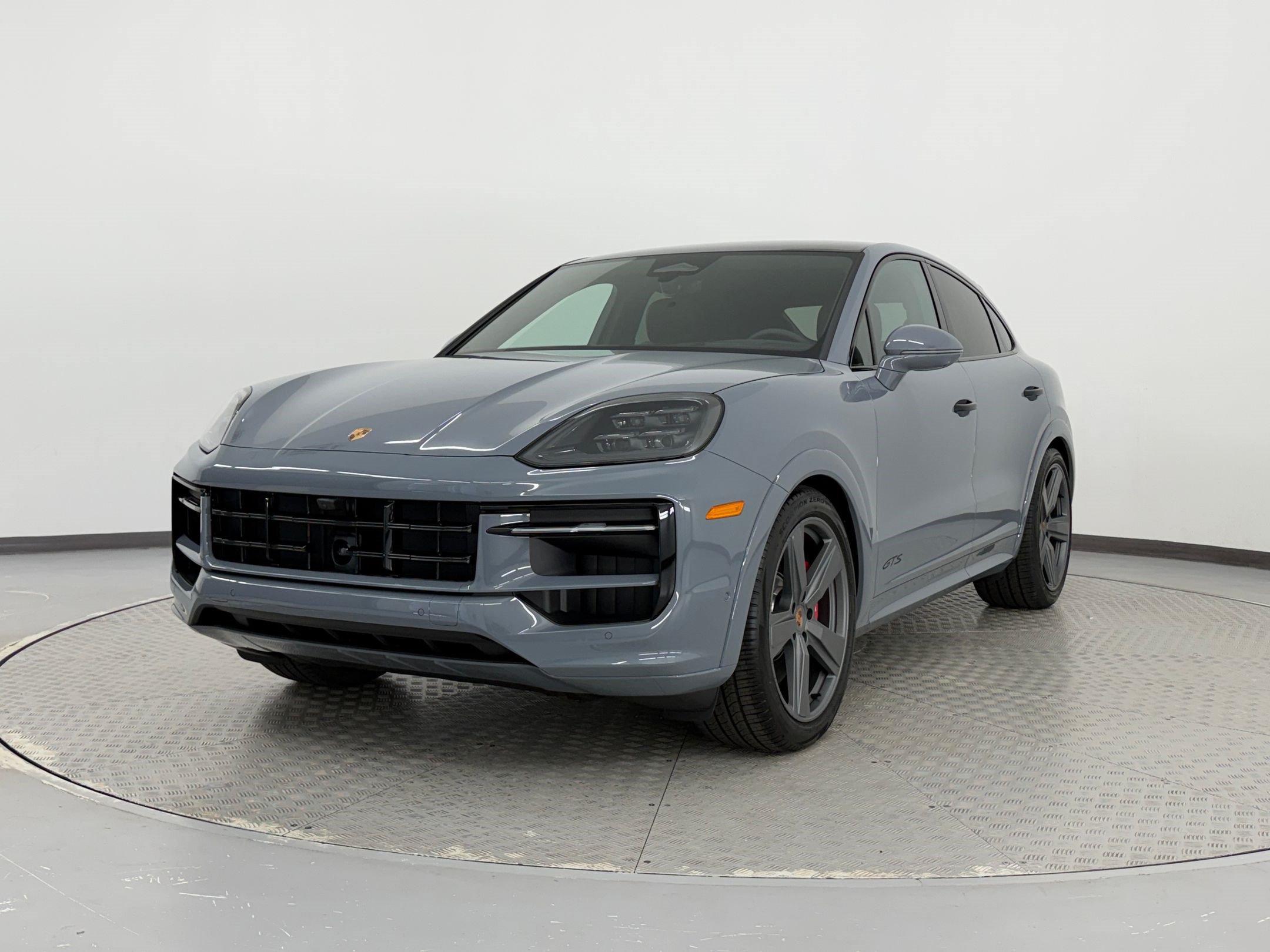 New 2026 Porsche Cayenne GTS AWD/4WD image 1