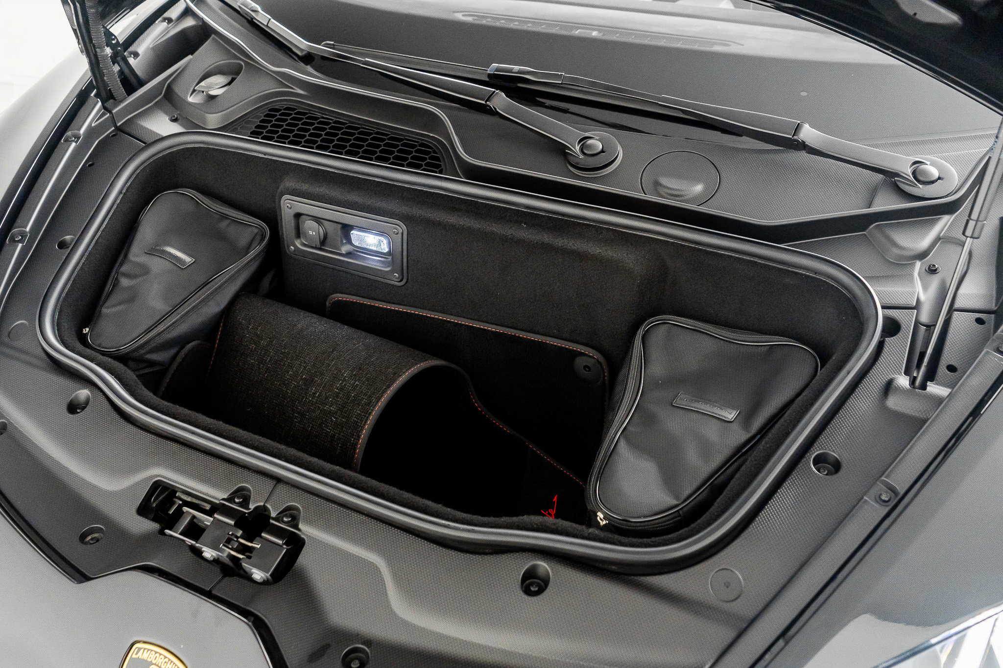 Used 2018 Lamborghini Huracan Performante image 59