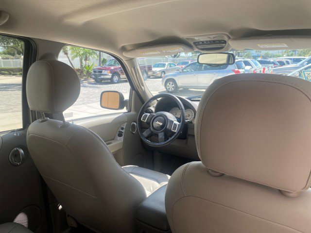 Used 2003 Jeep Liberty Limited image 97