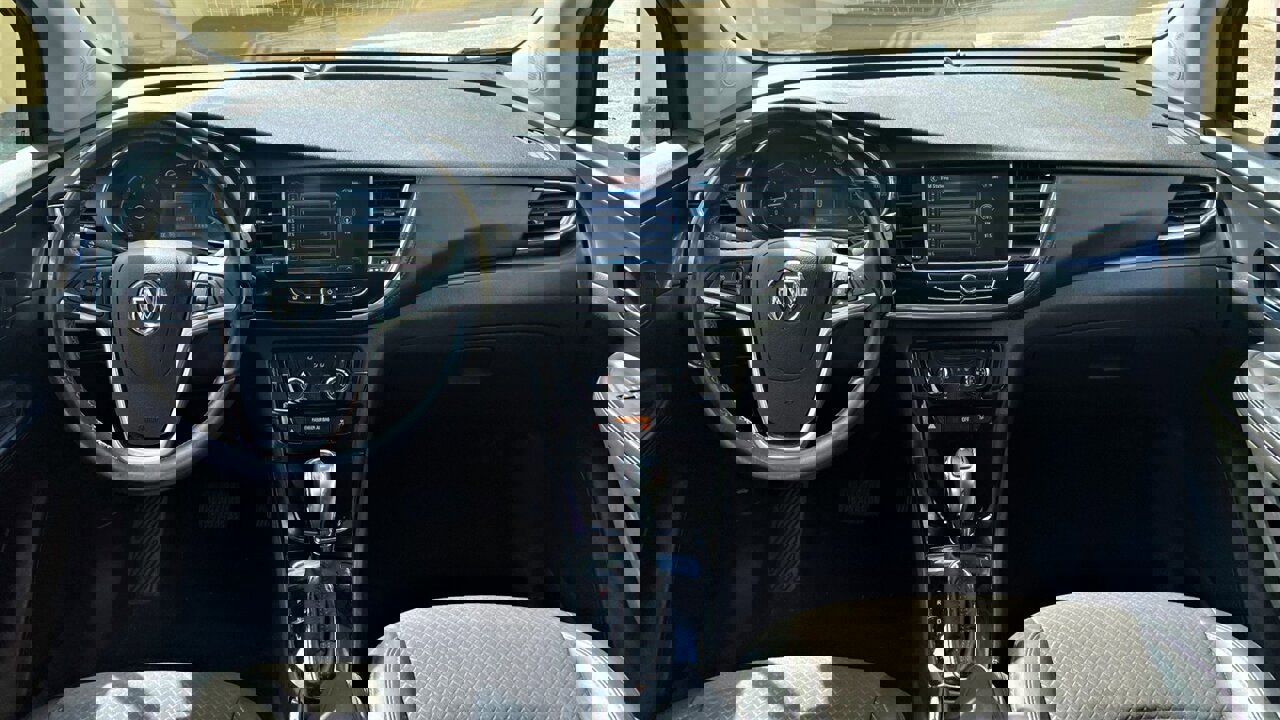 Used 2020 Buick Encore Preferred w/ Safety Package image 11