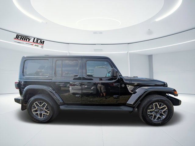 New 2025 Jeep Wrangler Sahara image 31