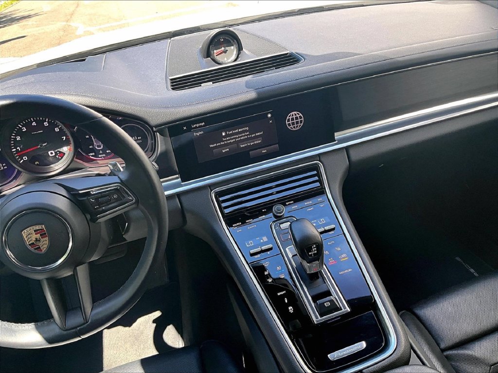 Certified 2023 Porsche Panamera 4 Platinum Edition AWD/4WD image 10