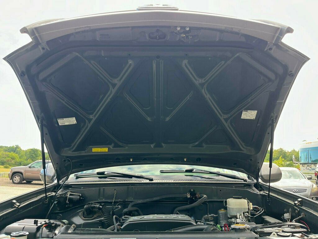 Used 2005 Toyota Tundra Limited w/ All Weather Guard Pkg image 84