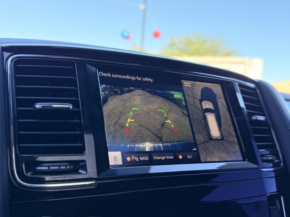 Used 2021 INFINITI QX80 Sensory w/ All-Season Package image 18