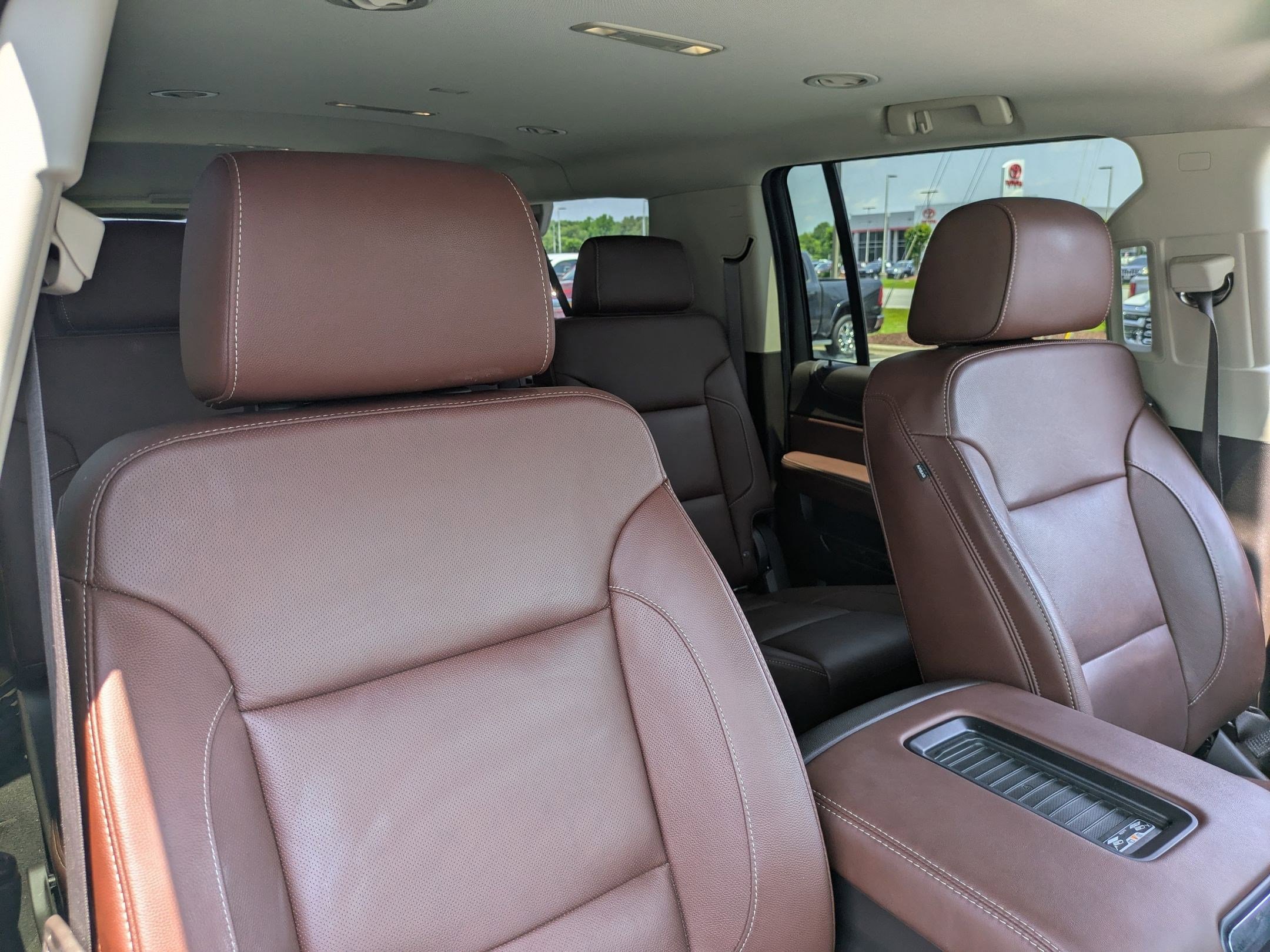 Used 2019 Chevrolet Suburban Premier w/ RST 6.2L Performance Edition image 40