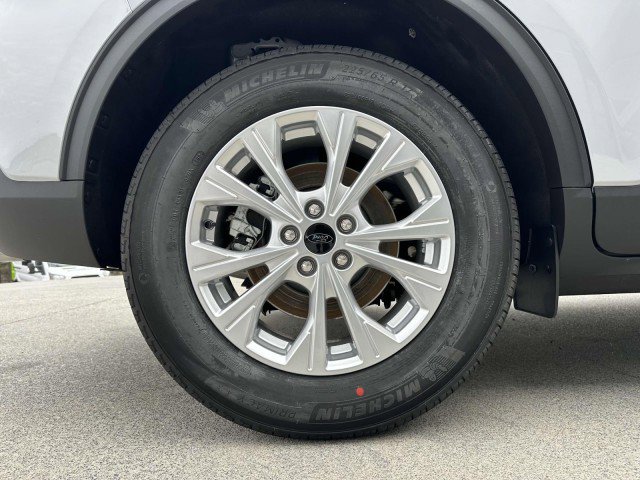 New 2025 Ford Escape Active w/ Active Premium Tech Pack image 24