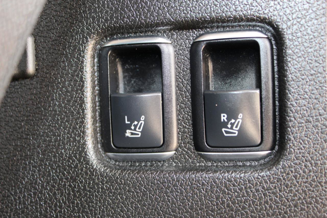 Used 2014 Mercedes-Benz GL 550 4MATIC image 19