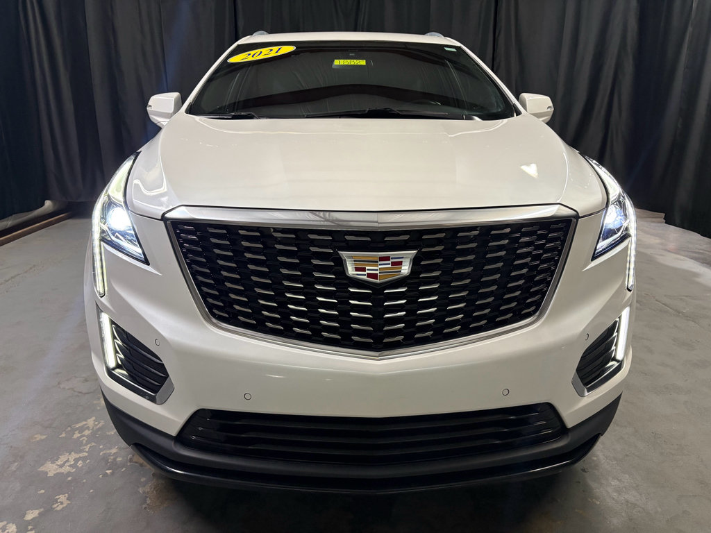 Used 2021 Cadillac XT5 Luxury FWD image 2