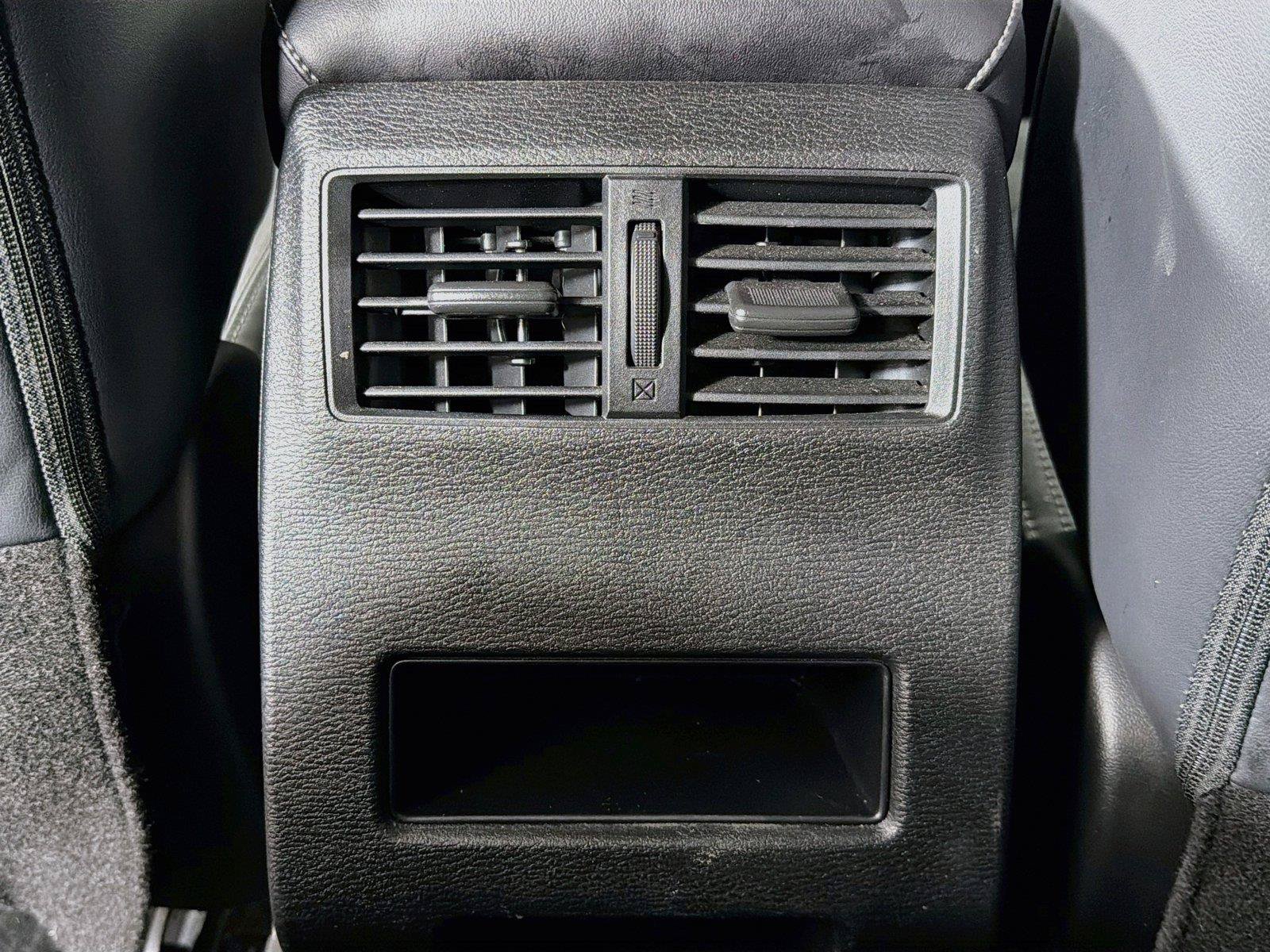 Used 2023 Mitsubishi Outlander SE AWD/4WD image 29