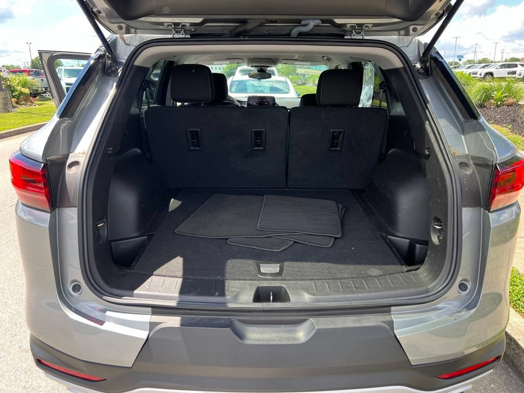 Used 2023 Chevrolet Blazer LT FWD image 10