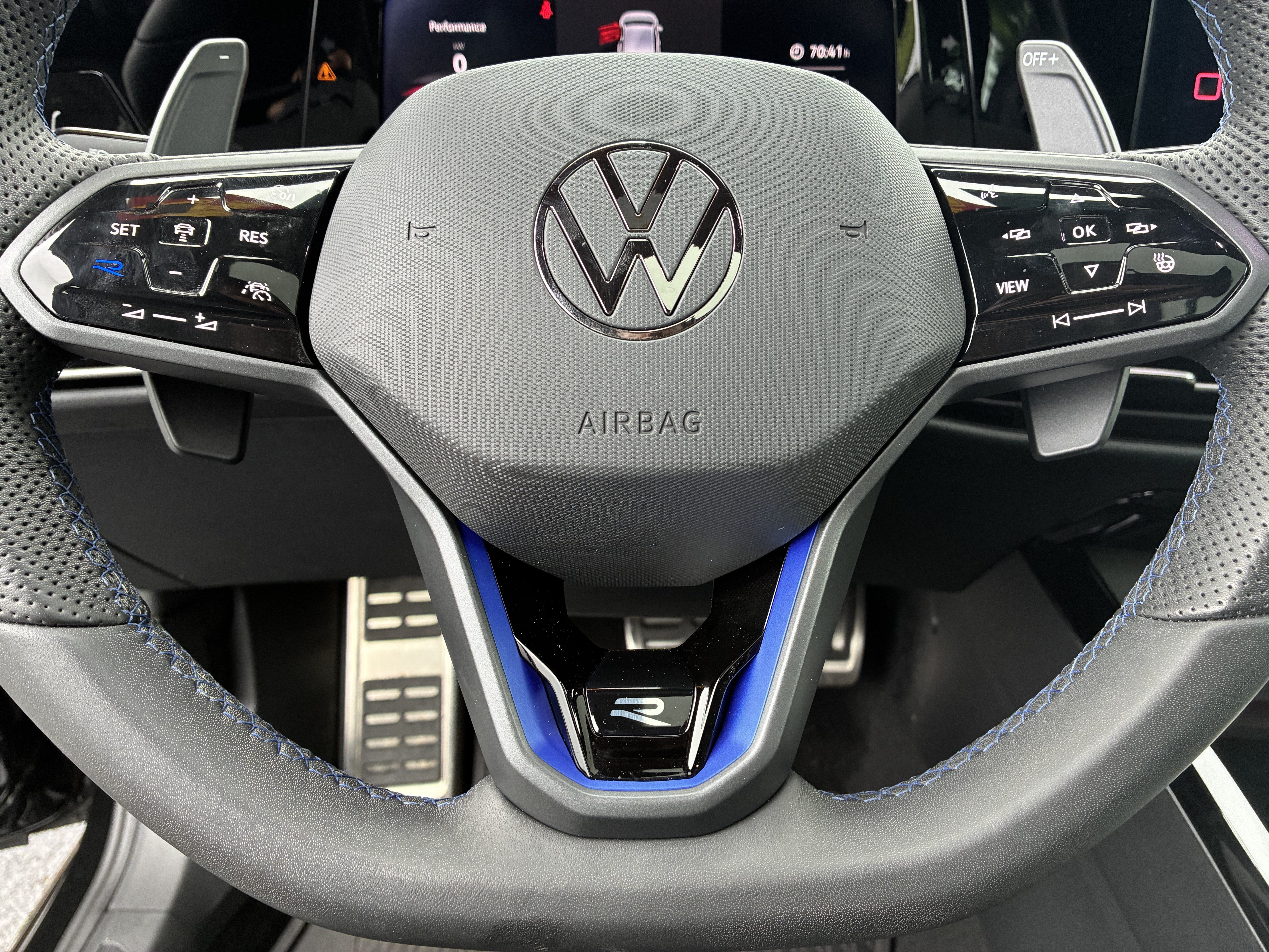 Used 2024 Volkswagen Golf R AWD/4WD image 26