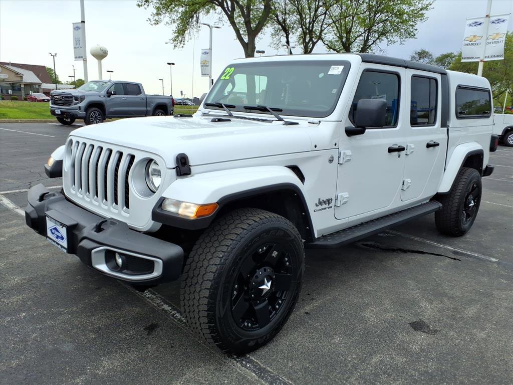 Used 2022 Jeep Gladiator Overland w/ Cold Weather Group AWD/4WD image 3