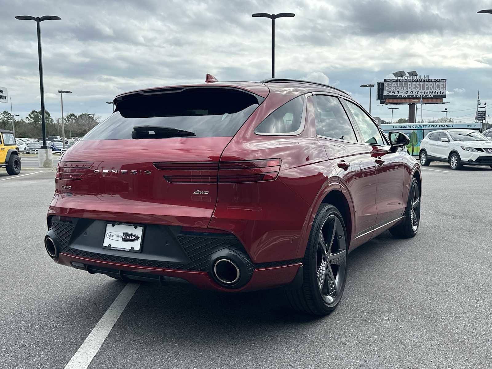 Used 2022 Genesis GV70 2.5T w/ Sport Prestige Package image 6