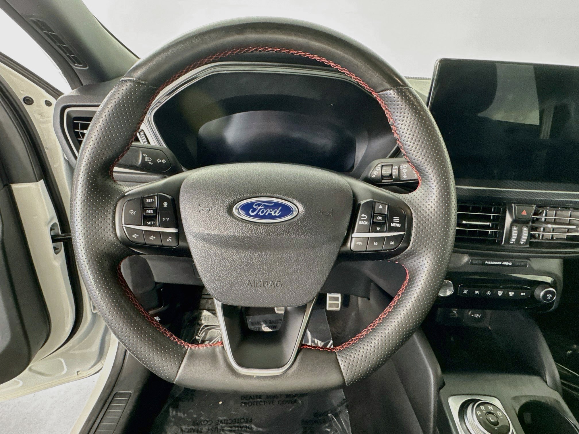 Used 2023 Ford Escape ST-Line Elite w/ Premium Technology Package AWD/4WD image 11
