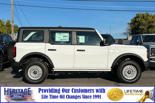 New 2025 Ford Bronco 4-Door image 3