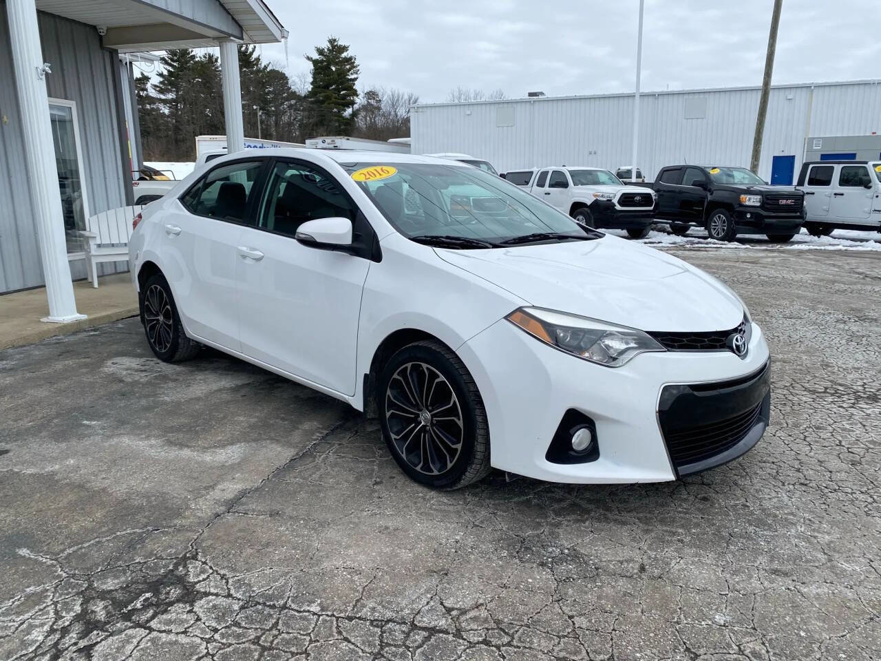 Used 2016 Toyota Corolla S image 7