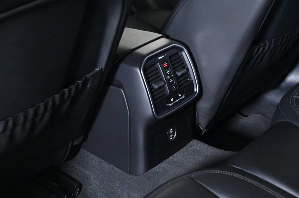 Certified 2022 Porsche Macan GTS image 21