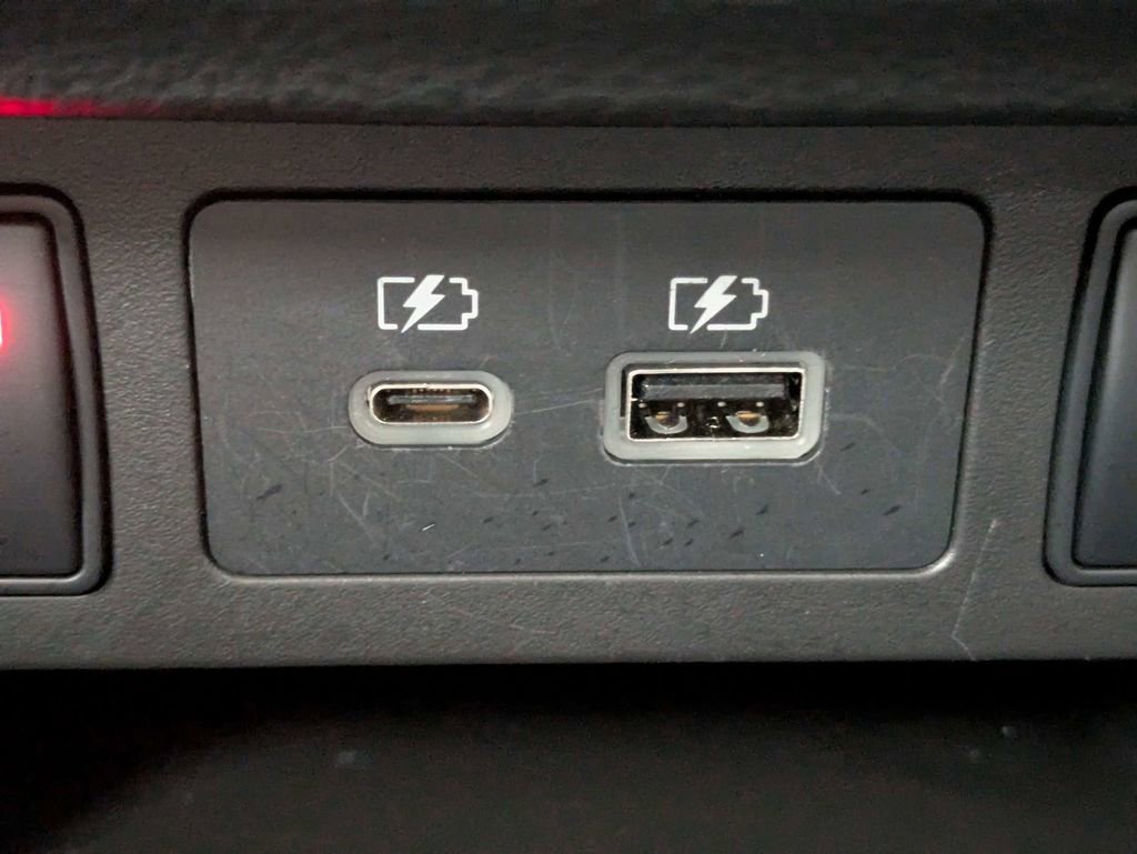 Used 2023 INFINITI QX50 Sensory image 14